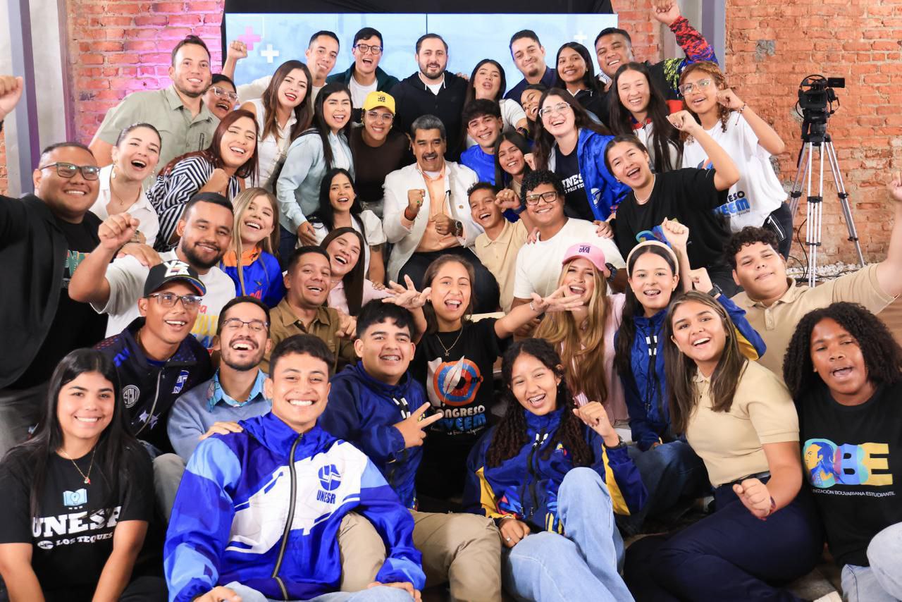 Jóvenes Venezolanos